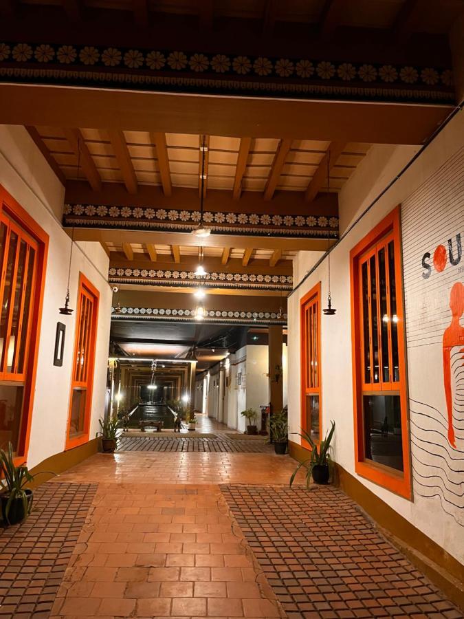 Presidency Artotel, Kochi Ngoại thất bức ảnh